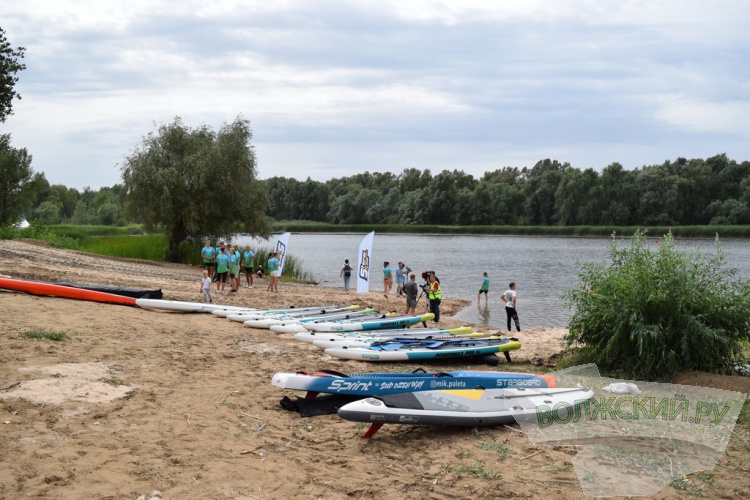 SUP-серфинг, бег и воздушные змеи: в Волжском открылся фестиваль Ultra 100