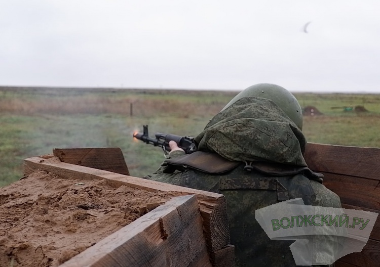 В Волгоградской области мобилизованные стреляют из пулемётов  
