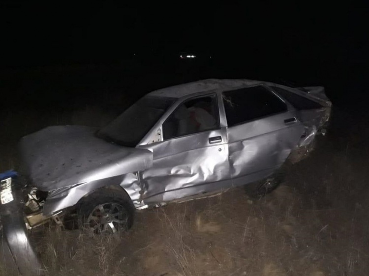 На трассе под Волгоградом насмерть разбился 28-летний водитель «ВАЗа»
