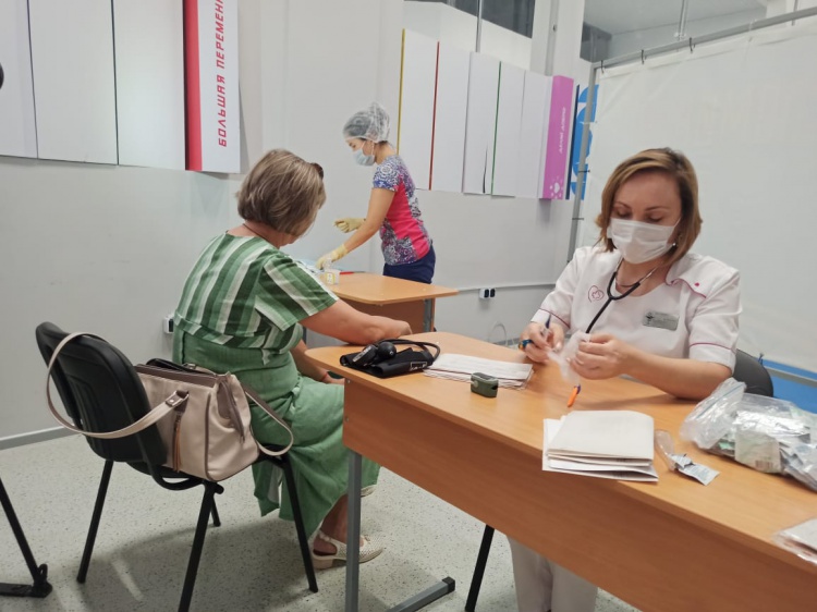 В Волгоградской области активизировали вакцинацию на рабочих местах 100.25.42.211 