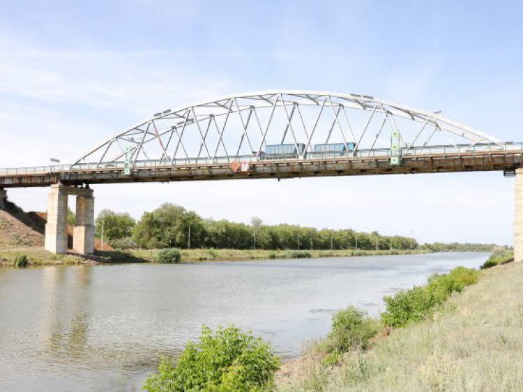 В Волгоградской области ремонтируют мост через Волго-Донской канал 44.201.99.222 