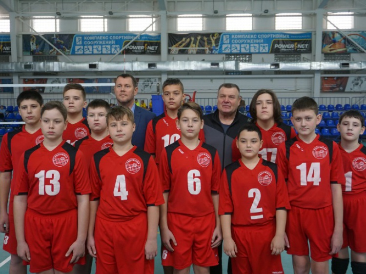 В Волжский прибыла команда юных волейболистов из ДНР