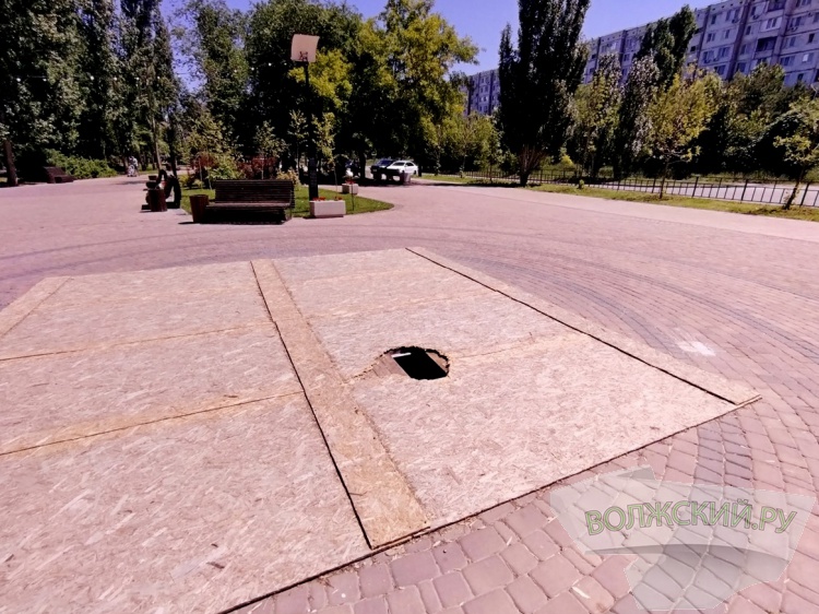 В Волжском бывший подрядчик не отдаёт запчасти от фонтана в сквере на улице Александрова 3.239.129.52 