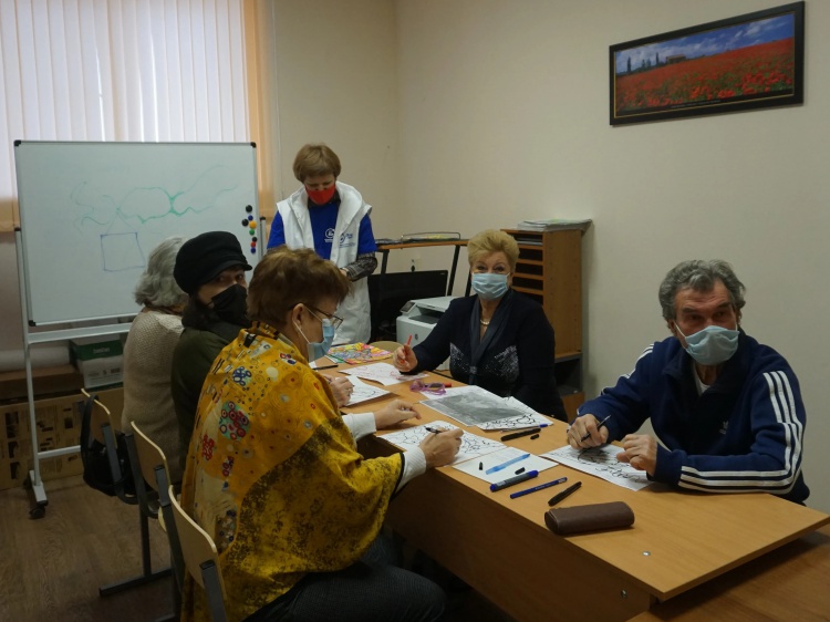 В Волжском работает отделение дневного пребывания для пожилых