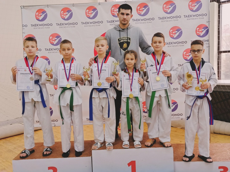Волжане завоевали 12 медалей турнира в Элисте