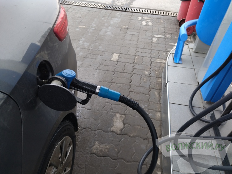 В Волгоградской области вслед за дизелем начал дорожать бензин