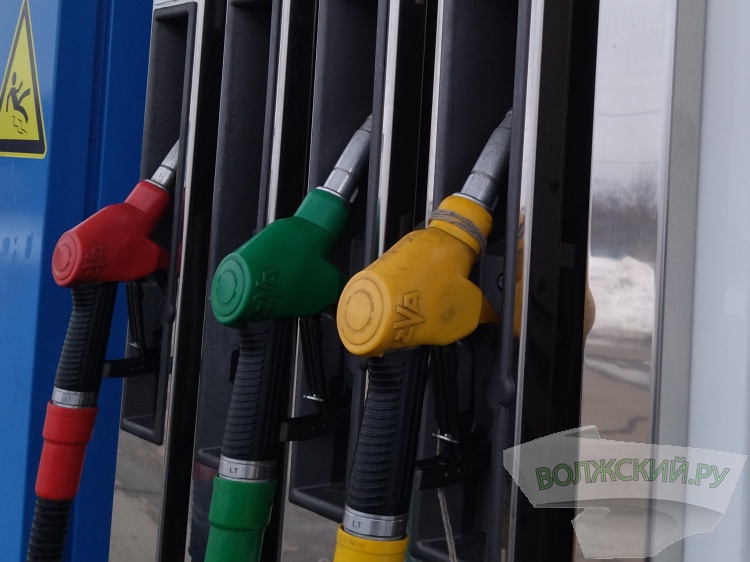 В Волгоградской области «упали» отпускные цены на бензин 3.93.74.25 