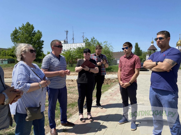 Жители Волжского тщательно следят за соблюдением проектов благоустройства