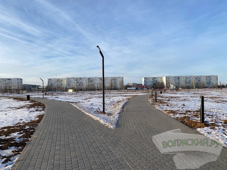 -2022:     -  30  37 