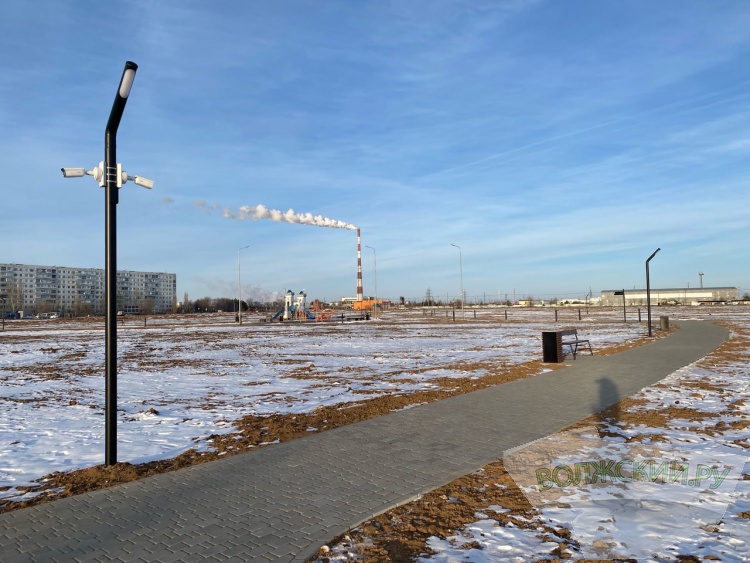 -2022:     -  30  37 