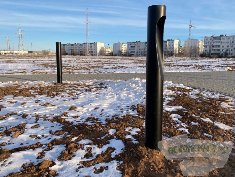 -2022:     -  30  37 