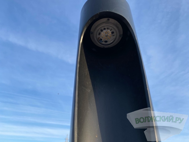 -2022:     -  30  37 