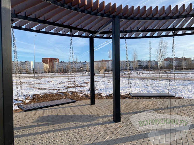 -2022:     -  30  37 