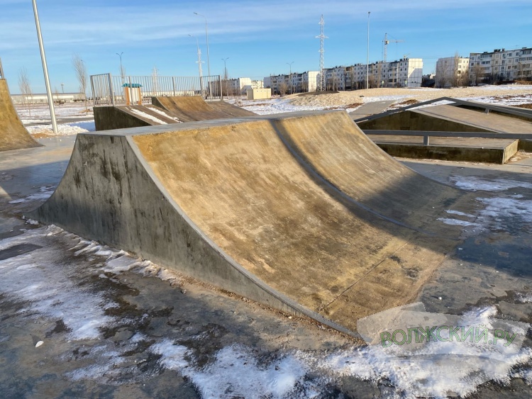 -2022:     -  30  37 