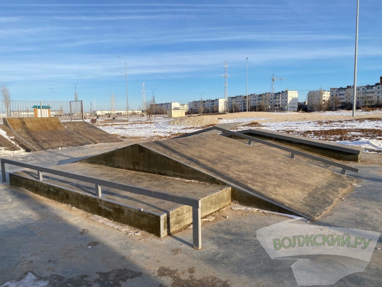 -2022:     -  30  37 