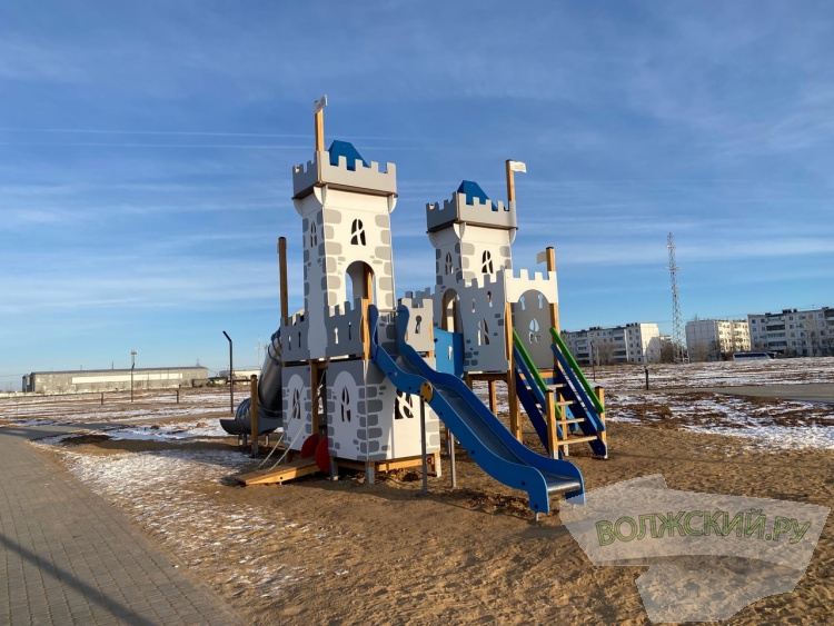 -2022:     -  30  37 