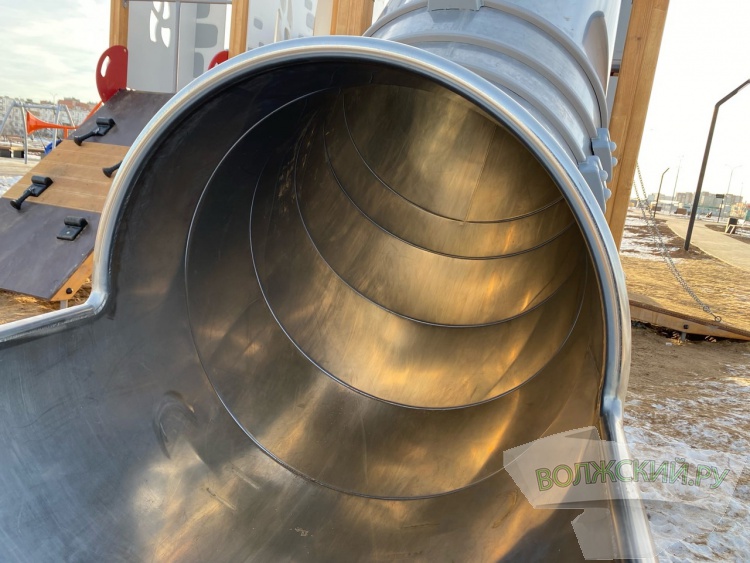 -2022:     -  30  37 