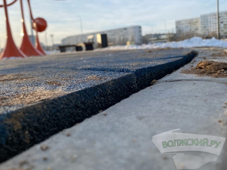 -2022:     -  30  37 