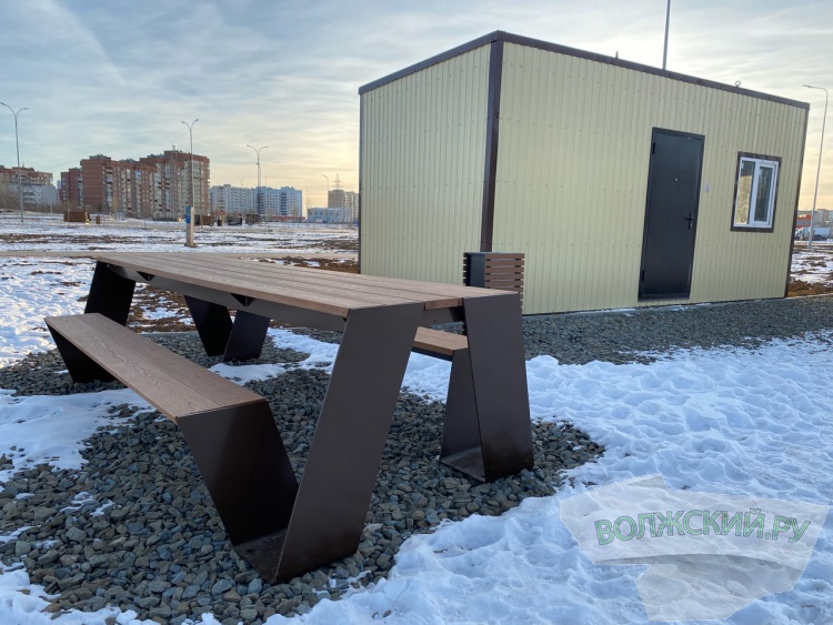 -2022:     -  30  37 