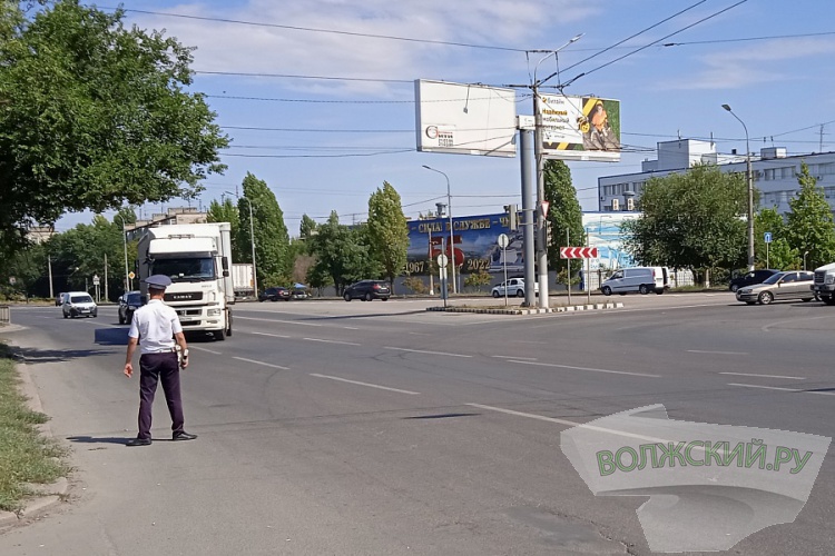 Штраф нипочём: в Волгограде не справляются с потоком большегрузов-нарушителей