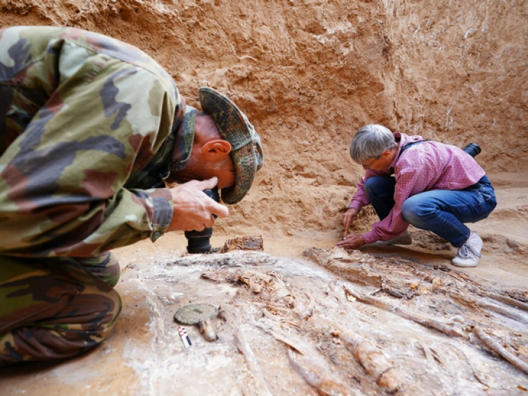 Археологи завершили раскопки кургана с сокровищами сарматов на ВТЗ 3.80.4.147 