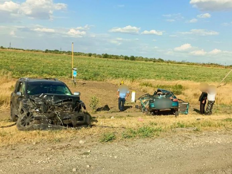Без шансов: на трассе под Волгоградом внедорожник снес «ВАЗ» с 15-летним водителем