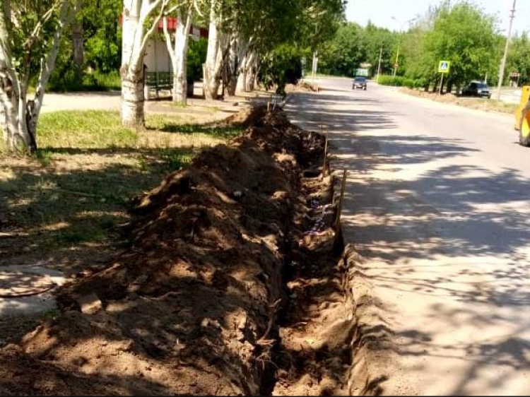 Деревья вместо парковки: в Волжском приступили к ремонту улицы им. генерала Карбышева