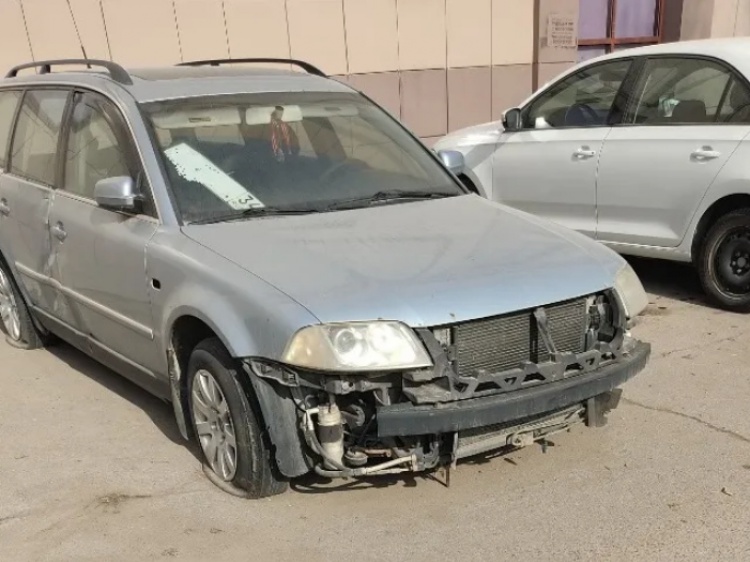 Иномарки, «Газель», «Нива»: во дворах Волжского нашли еще 16 брошенных машин