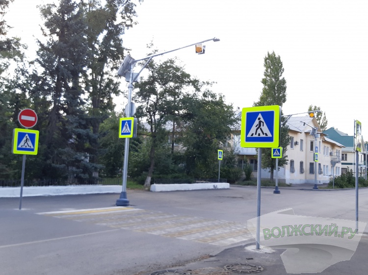 Мэрия Волжского закупает сотни новых дорожных знаков для установки в городе 3.236.46.172 