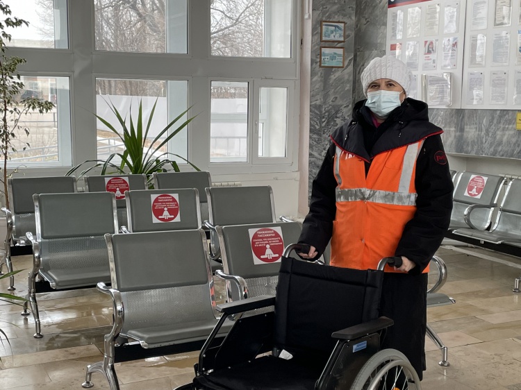 На вокзалах региона пассажиры-инвалиды получают специализированную помощь 34.229.131.158 