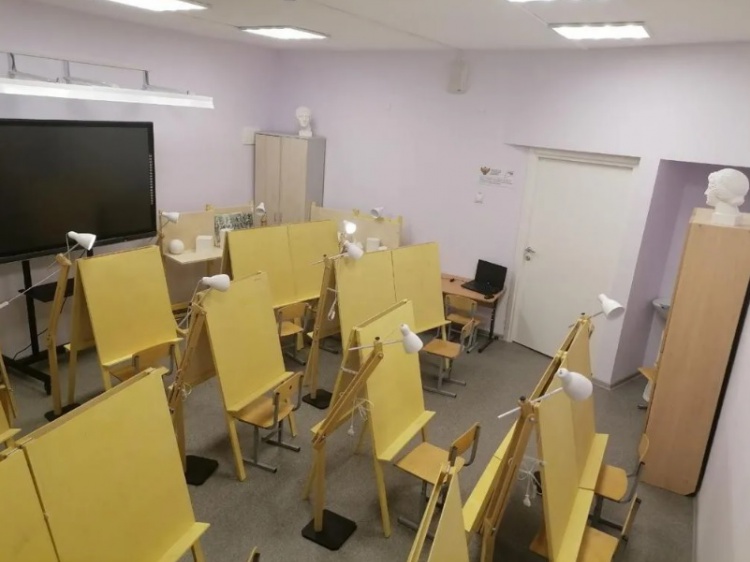 В школах Волжского оборудовали 2 тысячи мест для допобразования 3.236.46.172 