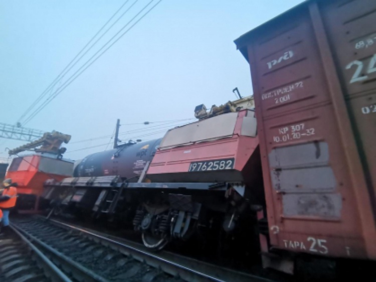 В Волгограде возбудили уголовное дело из-за столкновения на железной дороге