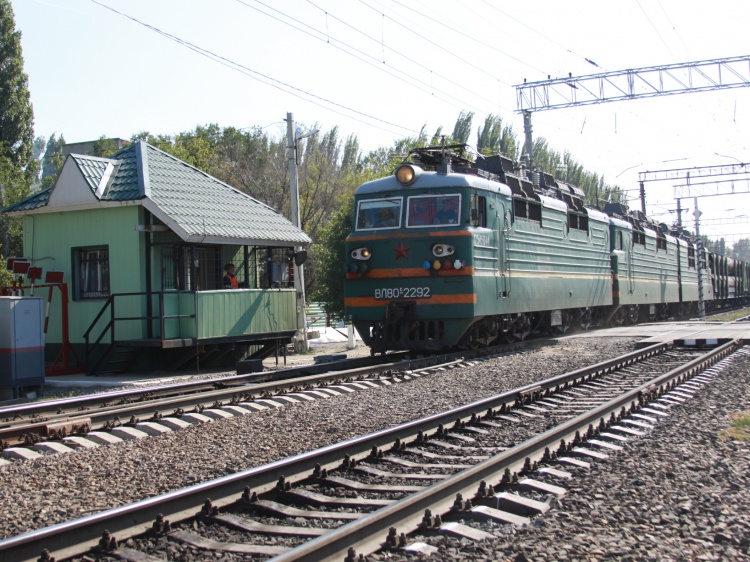 В Волжском капитально отремонтируют железнодорожный переезд 3.238.250.73 