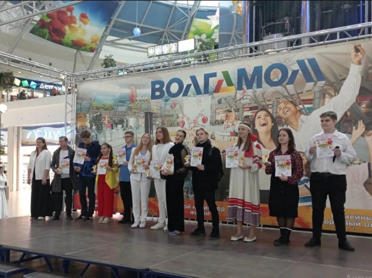 В Волжском назвали победителей городского этапа конкурса «Студенческая весна»