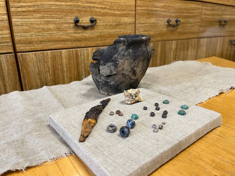 Волгоградскому областному музею передали археологические артефакты сарматов