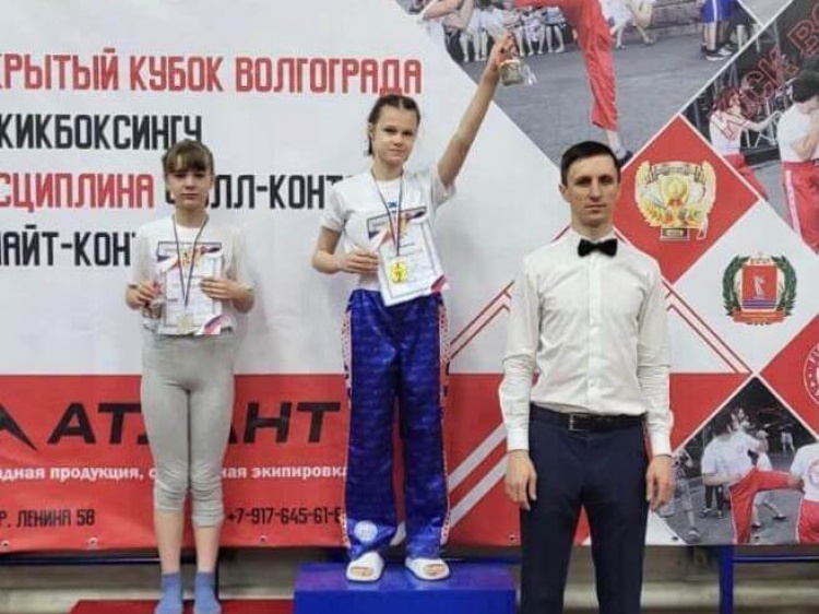 Волжские кикбоксёры завоевали 10 медалей Кубка Волгограда 18.207.240.77 