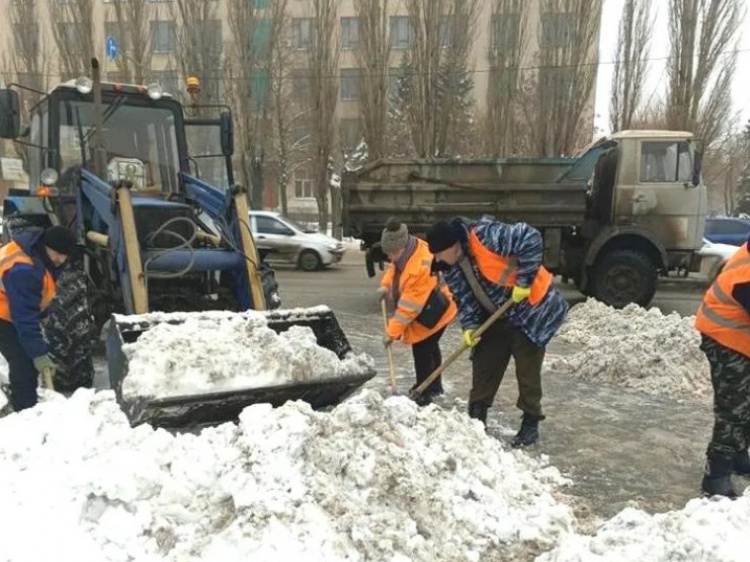 Борьба с последствиями: с улиц Волжского вывезли свыше 900 кубов снега 35.175.201.191 