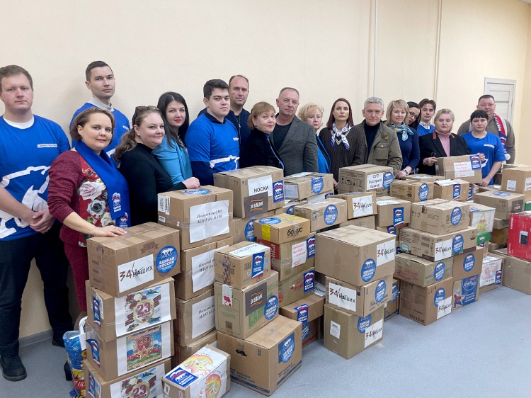«Единая Россия» отправила из Волжского гуманитарную помощь для бойцов СВО