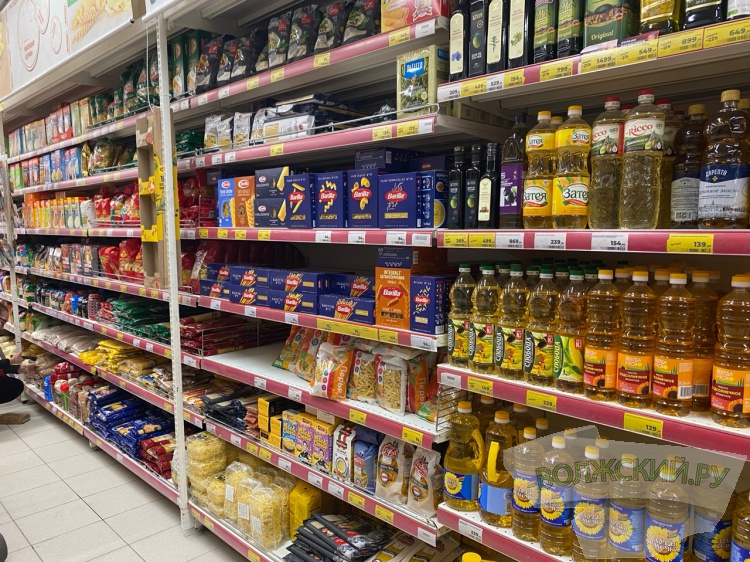 Инфляция по-волжски: продукты в магазинах Волжского за год подорожали почти на 16% 44.200.77.92 