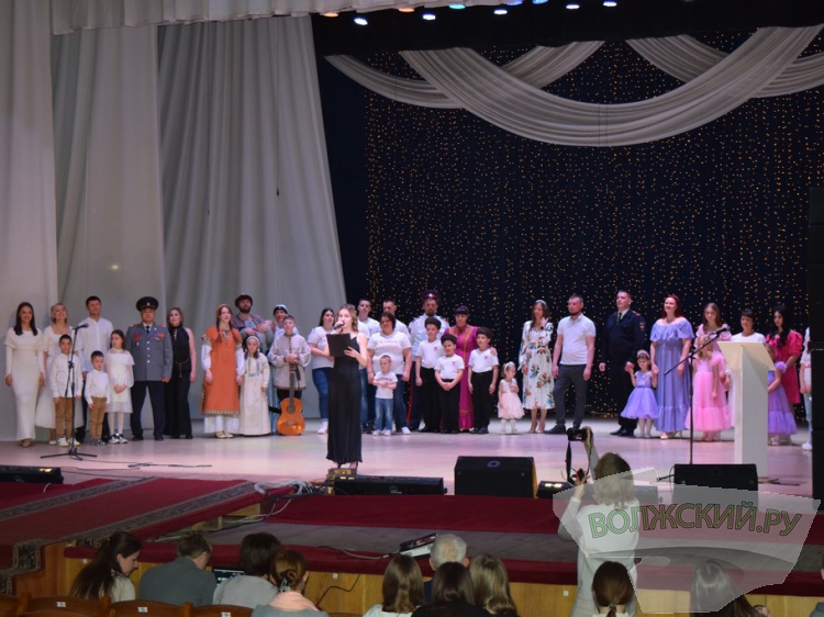 многодетная семья из твери. большая семья тверская традиция результаты. многодетная семья. семья с тремя детьми тверь. многодетная семья васильевых.