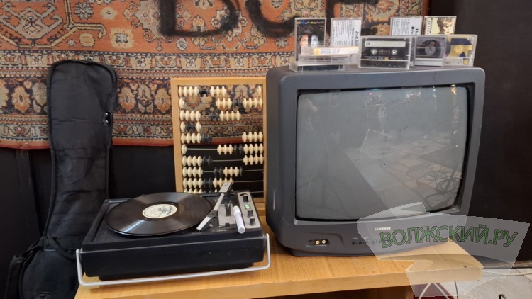 Джаз, рок-н-рол, стендап: ДК ВГС взял под свое крыло волжский андеграунд