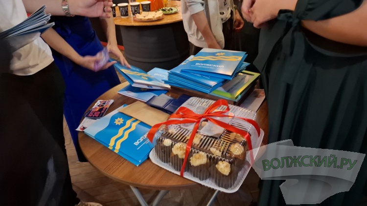 Джаз, рок-н-рол, стендап: ДК ВГС взял под свое крыло волжский андеграунд