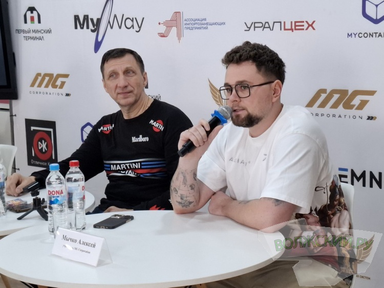 Нужны инженеры и команда: волжанам показали гоночные болиды «Формулы»