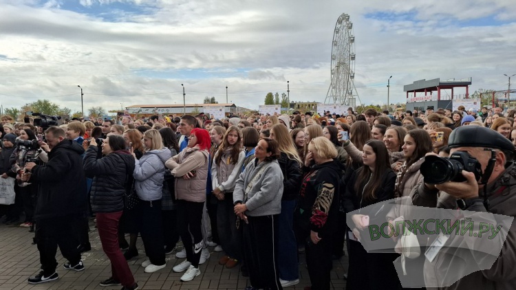 Нужны инженеры и команда: волжанам показали гоночные болиды «Формулы»