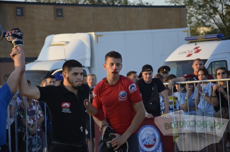  ,     30  :      Ultra 100