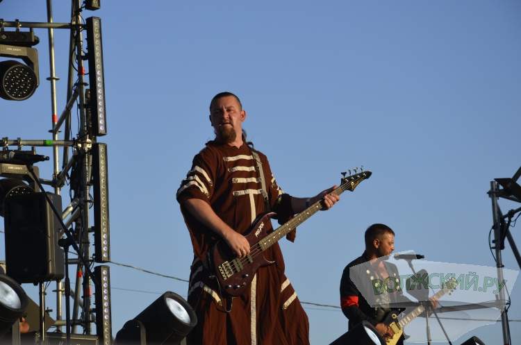  ,     30  :      Ultra 100