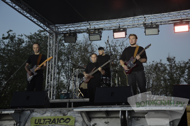  ,     30  :      Ultra 100