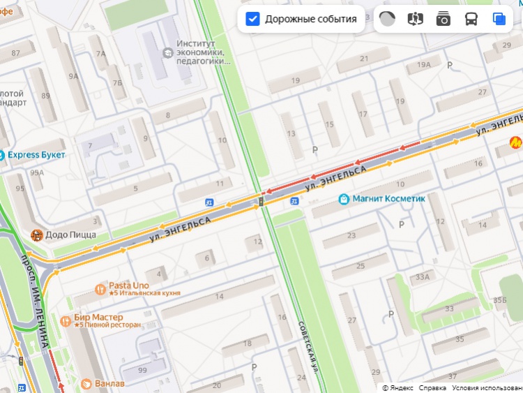 Стоит в пробке: в Волжском на очередном перекрестке ввели режим «кругом красный»